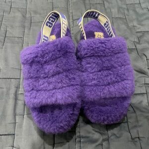 UGG Slippers 🐯